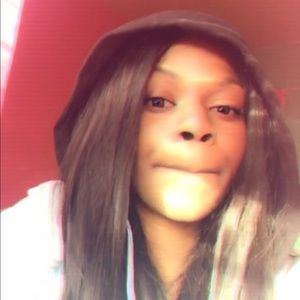 Meet your Posher, Briana